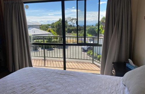 Kaiteriteri House | Unit 12 Kaiteri Apartments and Holiday Homes