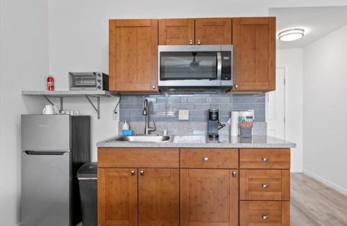 Wailuku Apartment | Unit 17 Maui Ohana Modern Studio