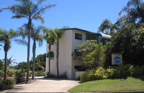 Scotts Head Apartment | Unit 2, Scotts Head Beach Apartments