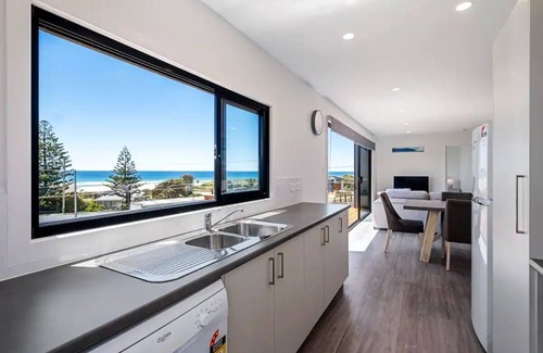 Scamander Apartment | Unit 2 - Stunning Views - Scamander Lifestyle!