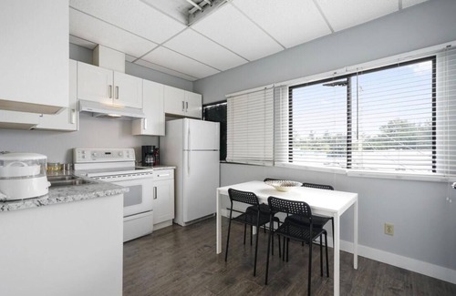 Aldergrove Apartment | UNIT 200B- Comfortable apartment with a full kitchen