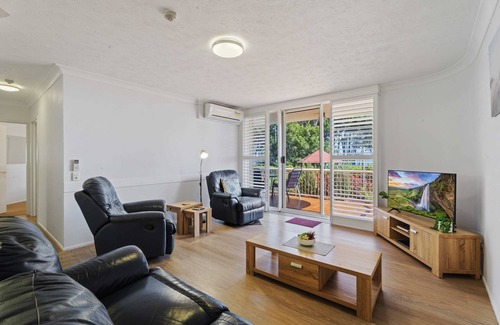 Torquay Apartment | Unit 3 Charlton on the Esplanade
