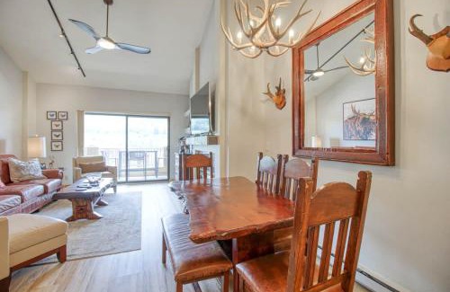 Avon House | Unit 520 - 3br condo with balcony views