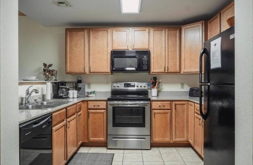 Pigeon Forge Condo | Unit 5705 - FREE Attraction Ticket with EACH night Stay Including Dollywood