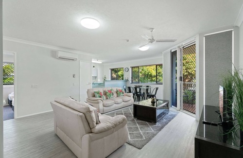 Torquay Apartment | Unit 6 Charlton on the Esplanade