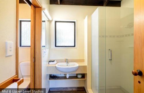 Kaiteriteri House | Unit 6 Kaiteri Apartments and Holiday Homes