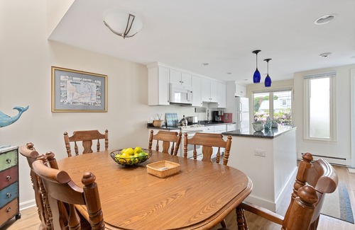 Hyannis Condo | Unit 7 Poolside 2BD-A/C, Private Balcony, Association Beach & Pool
