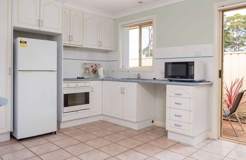 Denhams Beach Apartment | Unit Two in Denham Court- Stunning Beaches minutes away.