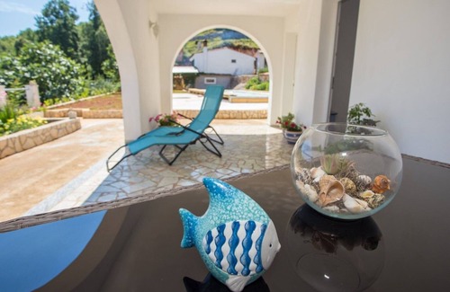 Zagore Apartment | Units Charming Brsec Apartment with Shared Pool - Obe Bedroom Apartment with Pool