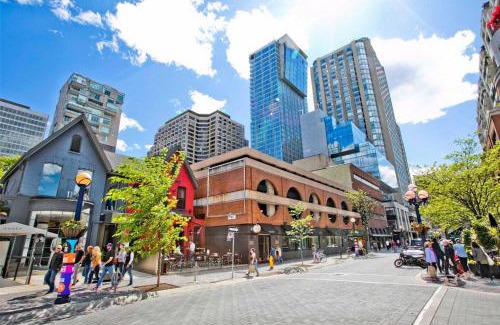 Bloor-Yorkville Apartment | University of Toronto UTSG Suites