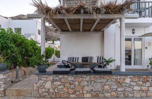 Livadia Apartment | Uno Beachfront Suite
