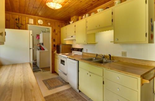 Vergas House | Unplug and Unwind Lakeside Cabin in Vergas