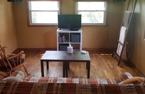 Fowler House | Unplug and unwind