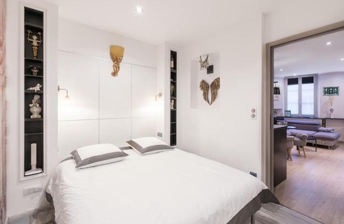 Metz-Centre – Ancienne Ville Apartment | UnSejourAMetz - LeGrandJeu - 14 pers - 4 garages
