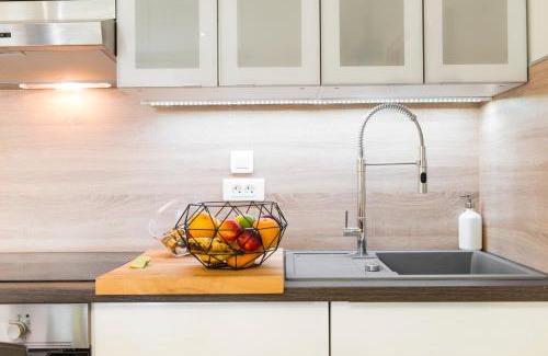 Madeleine-Champ de Mars Apartment | Unsejouranantes - Le Studio Fouré