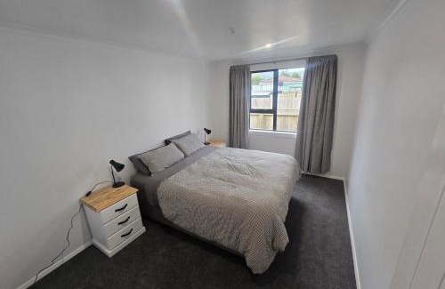 Trentham House | Unwind in Comfort and Style
