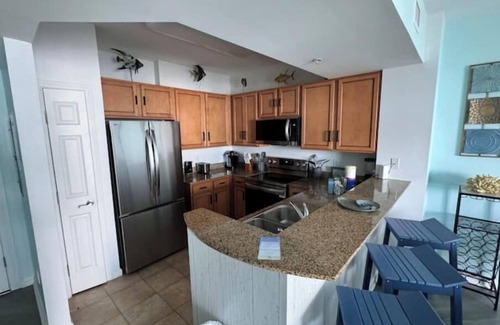 Fort Walton Beach - Destin Apartment | Unwind in Paradise: 2BR/2BA Condo with Stunning Balcony Views!