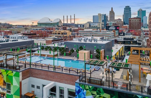 Crossroads Arts District Condo | Unwind in Style: Beautifully Appointed Oasis Close to Kauffman Stadium 336