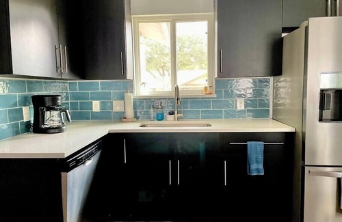 North Austin Civic Association House | Unwind in Style: Beautiful Home for Holiday Fun