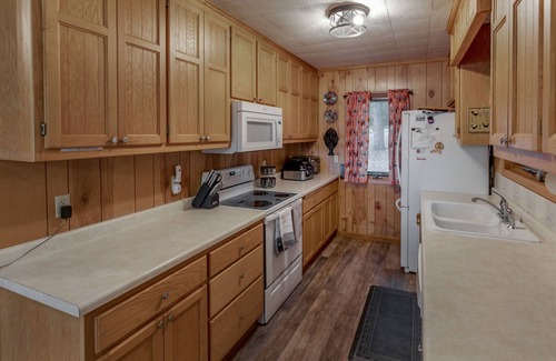 Hackensack House | Up North 5 bedrooms two houses on Birch Lake