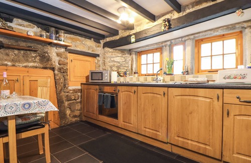 Lower Boscaswell Cottage | Up Over Head