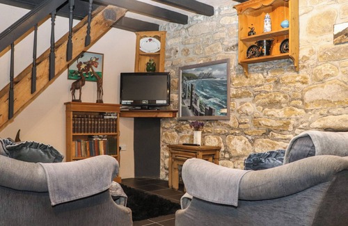 Lower Boscaswell Cottage | Up Over Head