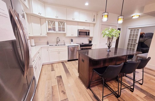 Detroit Lakes Condo | Updated 2 Bedroom Condo!