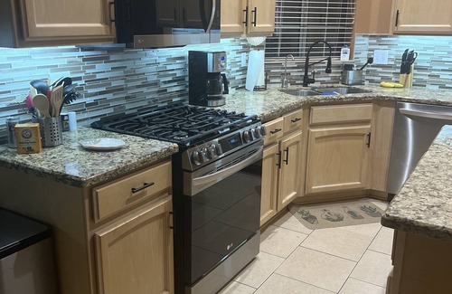 Palm Valley House | Updated 2024 home in Beautiful Pebble Creek AZ w/world class golf and amenities