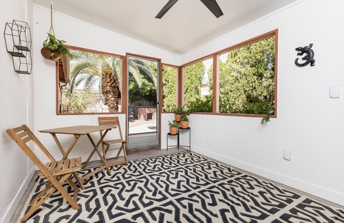 Paradise Valley Oasis House | Updated 3 bedroom home- perfect for long stays (pet friendly!)