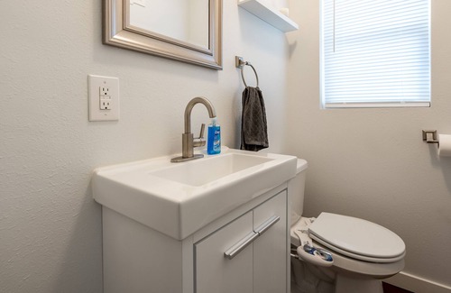 Owatonna House | Updated 3 Bedroom House with Patio and Dog Run