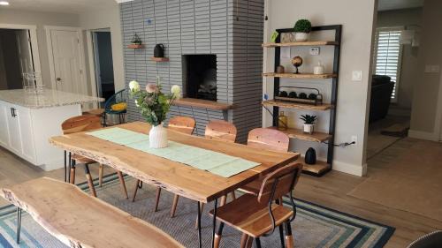 Logan Apartment | Updated 4-bedroom home centrally located