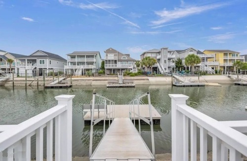 Ocean Isle Beach House | Updated 5 BR Canal Home, Short Walk To Beach!