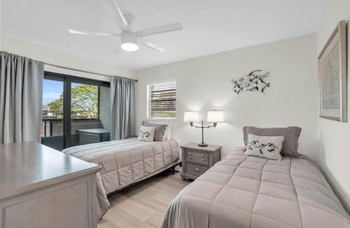 Park Shore House | Updated and Beautiful Views
