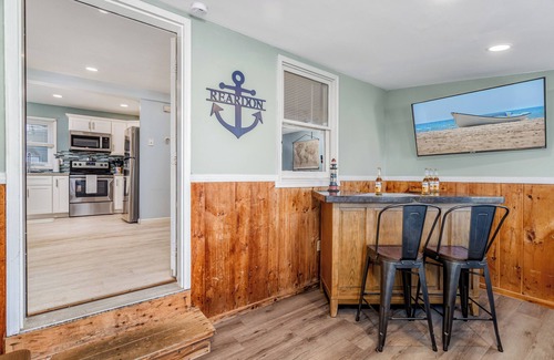 Hampton House | Updated Beach House One Block From the Beach