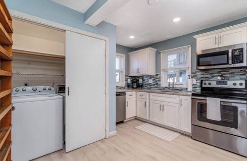 Hampton House | Updated Beach House One Block From the Beach