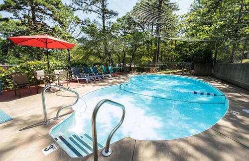 Branson West Cabin | Updated Cabin with Pool, Hot Tub, and Fire Pit!