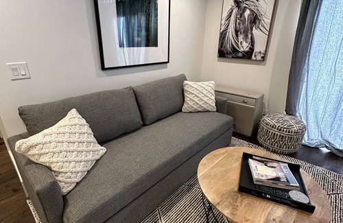 Park City Condo | Updated Canyons condo steps from Cabriolet lift - full kitchen, washer/dryer