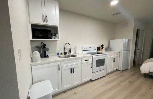 Salida Apartment | Updated Central Valley studio apartment #5 near hospitals and HWY 99