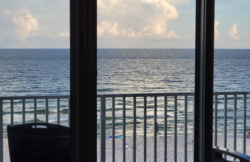 Ono Island Condo | Updated/Clean Windemere Beachfront Condo/Beautiful views on uncrowded beach!