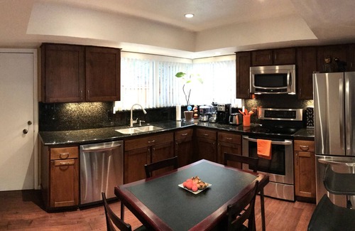 Incline Village Condo | Updated Condo Close To The Ski Resorts and Lake Tahoe