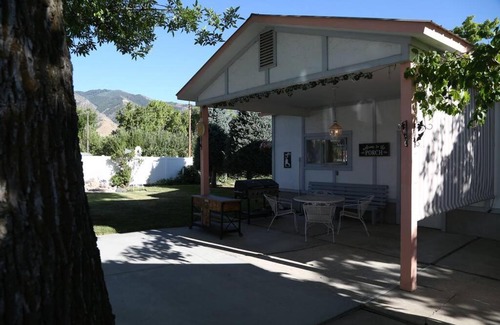 River Heights Apartment | Updated Cottage 3 Bedroom Home With Game Room