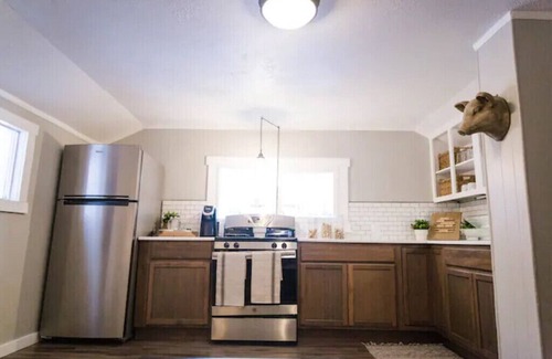 Richfield House | Updated cozy farmhouse