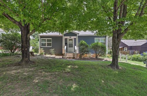 Fayetteville House | Updated Fayetteville Home Less Than 2 Miles to UArk!