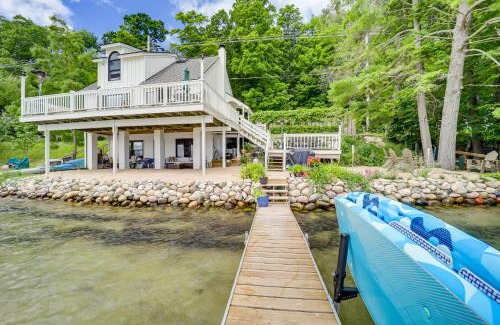 Glen Arbor House | Updated Glen Arbor Cottage on Lake Dock and Mooring