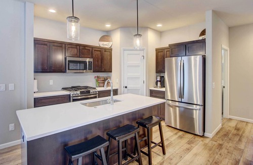 Sun Prairie House | Updated Madison Area Home, 12 Mi to Downtown!