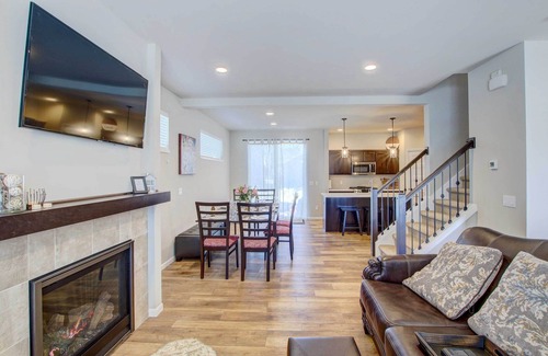 Sun Prairie House | Updated Madison Area Home, 12 Mi to Downtown!