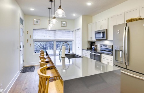 Downtown Omaha House | Updated Omaha Vacation Rental Less Than 2 Mi to Downtown!