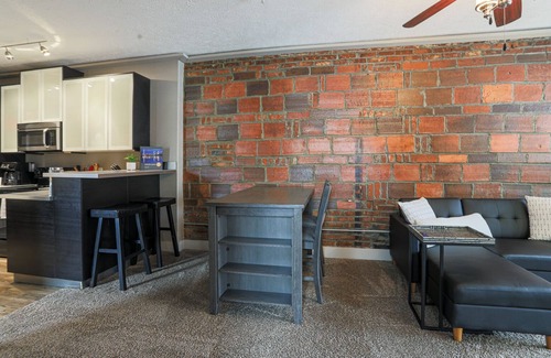 Downtown Omaha Apartment | Updated rental unit near downtown Omaha