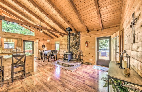 Ruidoso Cabin | Updated Ruidoso Cabin w/Spacious Deck & View