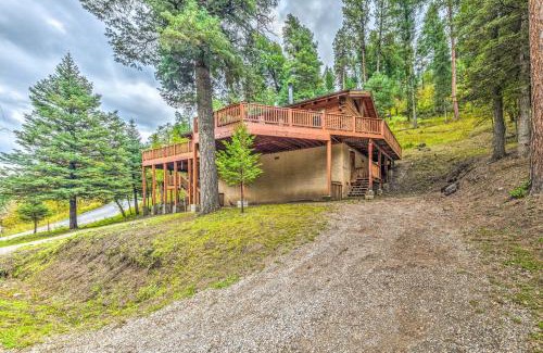 Ruidoso House | Updated Ruidoso Cabin with Spacious Deck and View